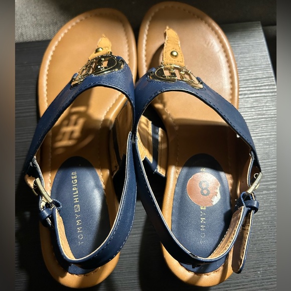 (SOLD) TOMMY HILFIGER SANDALS - Picture 5 of 6